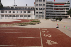 简介:仙桃市干河小学位于仙桃城区西端,紧邻电排河,交通便利.